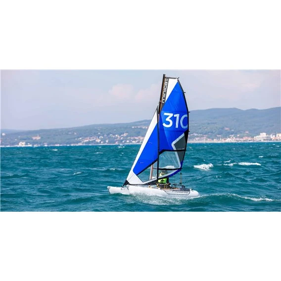 MiniCat 310 Sport Katamaran Aufblasbares Segelboot - Image 3
